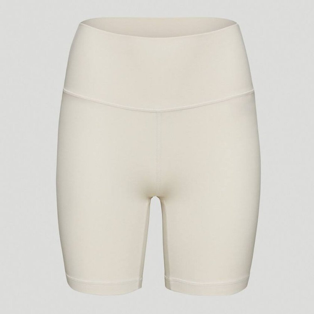 TnAction Atmosphere Hi-Rise 7" Shorts in Whisper White XS - Picture 6 of 7